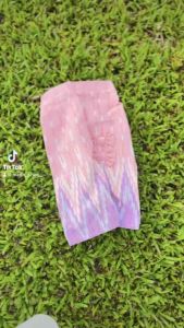 ชุดเด็กไทยประยุกต์เสื้อคอระบาย+ กระโปรงยาวผ่าข้างแต่งโบว์ (ไม่รวมเครื่องประดับ)