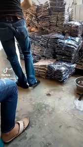 Jaket Motor GOJEK & Bomber Anti Air: Pilihan Terbaik untuk Pria Dewasa