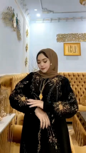 Abaya Terbaru: Tips Memilih Abaya Modern & Elegan