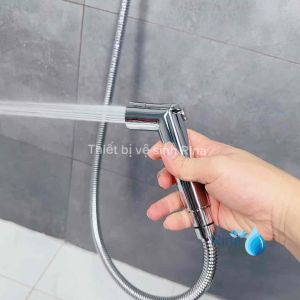 Đầu vòi xịt vệ sinh tay gạt cao cấp Rina RN12 tắt mở  On off bằng nút gạt
