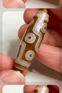 Tibetan Dzi Beads Nine Eyed Dzi Beads 藏传措银九眼天珠 39.2x13mm