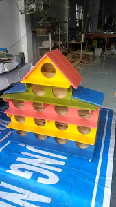 chuồng bồ câu 15 ô. sơn full màu. miễn ship khi gọi trực tiếp.  gỗ thông do thợ tay nghề cao làm. sp hài lòng tat cả a chị. MIỄN phí ship khi gọi shop 0976/5678=34