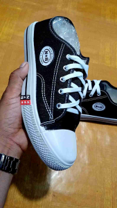 Sepatu Sekolah NB Impor: Mode Pendek & Tali Panjang