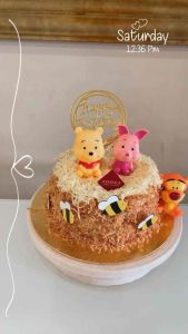 [Birthday Cake] Winnie the Pooh Cake [Birthday Cake Halal] Premium Custom Cake / Lapis Surabaya / Pandan Cake / Red Velvet Cake / Pandan Kaya / Kue Lapis Winnie Pooh Party Decorations - Lazada