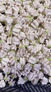 ดอกรักดินปั้น ดอกรักเสมือนจริง ดอกรักประดิษฐ์ 100ดอก