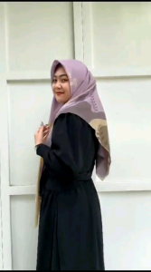 Kerudung segi empat Lilac //hijab segi empat faulla Lilac New