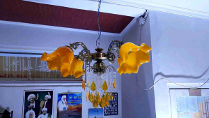 Lampu hias gantung cabang minimalis modern 5 lampu (4 samping +1 tengah)