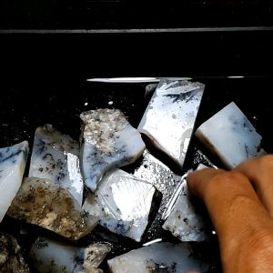 Bahan / Bongkahan Batu Akik Asli Natural Dendrit Motif Unik langka