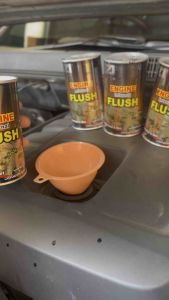 EZI Extra Powerlube สารเสริมประสิทธิภาพเครื่องยนต์ ขนาด 237ml. แถม! หัวเชื้อน้ำยาล้างเครื่องยนต์  (ฟลัชชิ่ง)EZI ENGINE INTERNAL FLUSH 300 ml.