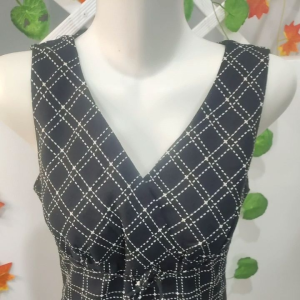 Pakaian Formal Wanita: Desain Elegan & Sederhana