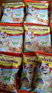 mẫu mới thùng 30goi cháo tổ  yến hương vi thịt bầm đậm đà thơm ngon giàu chất dinh dưỡng bỗ dưỡng mỗi ngày. hạn sử dụng luôn mới