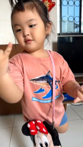 KAOS ANAK GAMBAR TRALALA