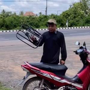 ตะแกรงสไลด์ Wave 125i บังลม