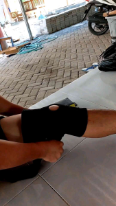 Deker Lutut & Support Open Patella untuk Athlet Sport