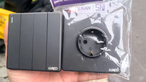 LUXCO MEGATECH SAKLAR LAMPU IB ENGKEL / SERI / TRIPLE / EMPAT / STOP KONTAK PENGAMAN WARNA LIGHT GREY ABU-ABU SNI KUALITAS PREMIUM SAKELAR BAHAN METAL