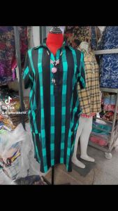 ชุดเดรสผ้าสปันไซร้50แขนสั้น และ50 และ52 นิ้วกระโปรงยาว 32 นิ้ว ผ้า ลายสก้อต ชุดเดรสไซร้ใหญ่ ใส่ แล้วหุ่นดีอำพรางหุ่น ได้ เป็นชุดเดรส ไซร้ สาวอวบ