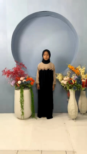 Gamis Perempuan Anak Fahira Dengan Bahan Crinkle Nyaman & Tahan Lama