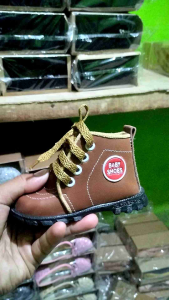 khainuna sepatu bot anak laki model tali size 22-25
