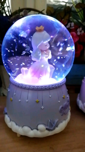 Princess Music Box / Snowball Musik Princess / Kotak Musik romantis / kado anak cewek / hadiah untuk pacar / Snow globe musik Beethoven / Vinvin Pink Store