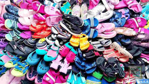 ขายส่งรองเท้าแตะเด็กมือสองแบรนด์แท้ 120 บาท by Chonlyshoes