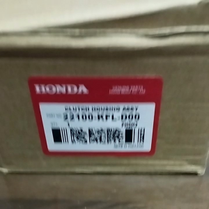 Honda genuine Clutch housing assy/ Clutch housing with lining for Honda xrm110( Part no. 22100-KFL-D00)