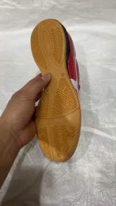 รองเท้าฟุตซอล รองเท้ามีสโนว์