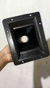 Desain Ergonomis untuk Sistem Audio: Horn Corong Tweeter Alumunium Ukuran 15X19 Drat Baut