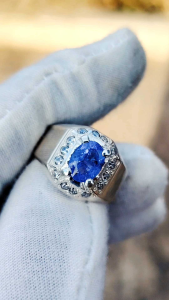 Natural Untreated Tanzanite oval 1.7 carat silver handmade ring