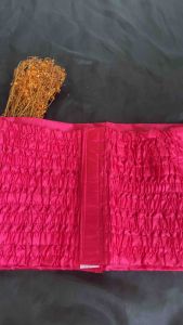 Angkin Kerut Polos: Desain Kerah Simpel & Aksesoris Fashion