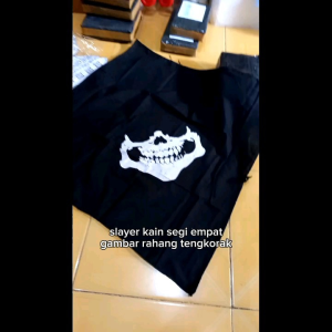 Masker Bandana Slayer Kain Segi Empat Gambar Rahang Tengkorak Murah Berkualitas