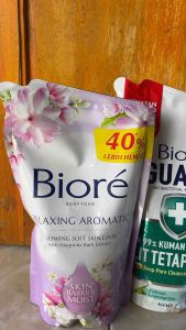 Sabun Mandi cair Biore Refill 800ml