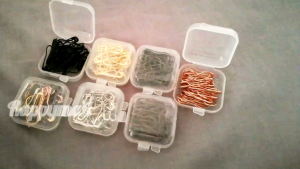 READY STOCK 30pcs Anti Sangkut MAGIC BROOCH MAGIC PIN JARUM TUDUNG KERONGSANG WITH CONTAINER (PIN BENTUK PEAR)