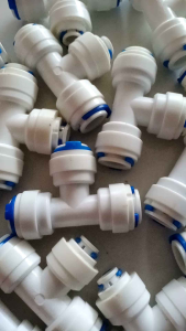 KONEKTOR RO TEE ORIGINAL selang 3/8 - selang 1/4 - selang 3/8 : gratis clip biru