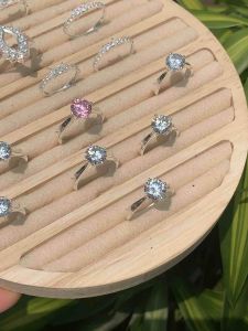 Nhẫn Nữ Cao Cấp Đá 8li Ổ Cao Sang Trọng - Trang Sức Cao Cấp HVJ