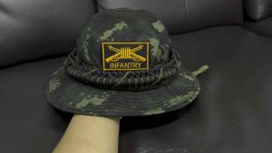 หมวกปีกถักเชือก ลายพรางทบ รุ่นใหม่ อาร์มปักทหารราบ หมวกกันแดด