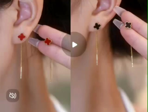 Anting Tusuk Wanita Korea Juntai Anting Titanium Model Bunga Hitam Dan Merah aksesoris anti karat