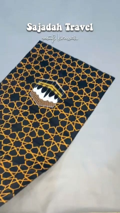 Sajadah Travel Jumbo & Pouch Oleh-Oleh Souvenir: Ukuran 105 x 60 & Motif Random