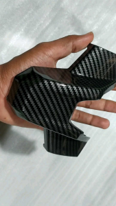 BUNTUT VARIO CARBON GLOSY SAMBUNGAN SPAKBOR KECIL VARIO CARBON▪️sambungan spakbor belakang Vario 125/150 carbon / sambungan buntut Vario keyles 2018 ke atas
