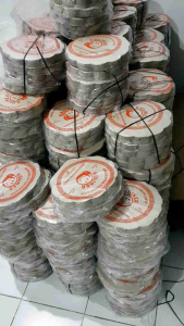 Kertas Nasi Coklat Bunga / Kertas Nasi Alas Bulat 25x25 Isi 250