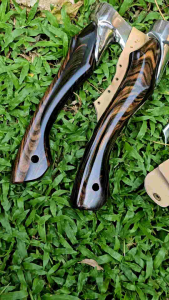 ขวานไวกิ้งคม7นิ้วสูง5.5นิ้ว+-นิดหน่อย​ หัวแสตนเลสเกรด304 ด้ามไม้มะริด​12นิ้ว