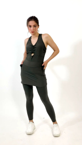 Setelan Baju Olahraga Wanita Terbaru: Crop Top Yoga & Legging Rok