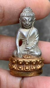 พระกริ่ง ปวเรศ กรุวังหน้า พระเครื่อง พุทธคุณบารมี