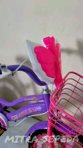 Sepeda Anak Perempuan 16 Inch Centrum Barbie Dengan Lampu Musik