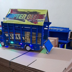 Truk oleng kayu besar jumbo ukuran 55 cm full lampu terpal motif pintu belkang bisa dibuka