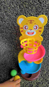 (COD) Mainan Anak Rolling Ball Seluncuran Bola - Mainan Edukasi Seluncuran Bola