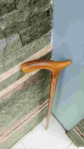 Tongkat jalan kayu kelor Jawa model cula premium D44