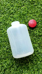 A511ขวดผสมน้ำมัน 2T เครื่องตัดหญ้า 2 จังหวะเครื่องยนต์การเกษตรงานคุณภาพขวดหนาขนาด 0.5 ลิตร ยี่ห้อ Maruyama (มารูยาม่า) #ซื้อ 2 ขวดแถมถุง 1 ใบ#