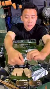 1 thùng Lương khô QĐ 900 4kg dành cho người ăn kiêng. tiểu đường