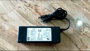 Adaptor Charger GVE GM95-240400-F 24.0V 4.0A