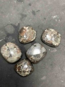 Batu Yoopertite Siner UV Reactive Natural / Bahan Unik Langka Hq